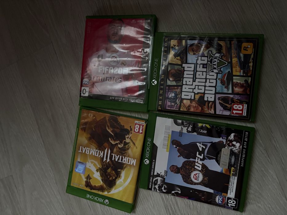 Xbox one s в отличном состоянии
