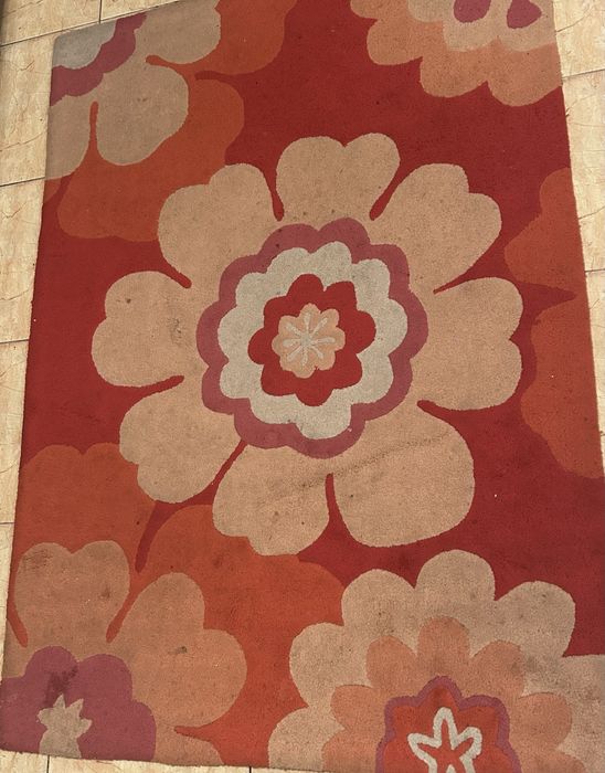 Продавам килими - 2 бр