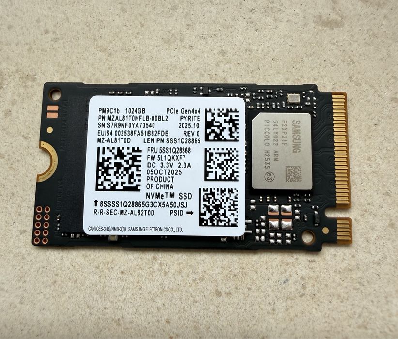 Samsung PM9C1B 1TB NVME SSD диск - размер 2242