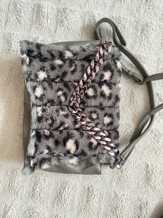 Невероятна модна находка - италианска дамска чанта с 6 отделение