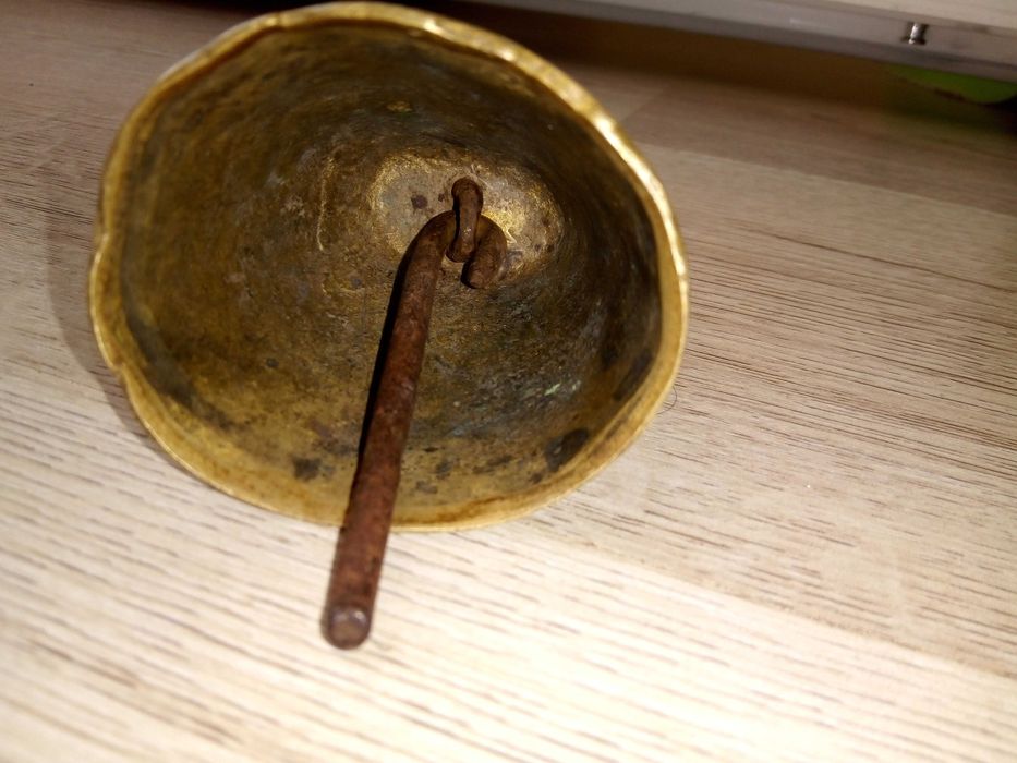 Стар бронзов чан