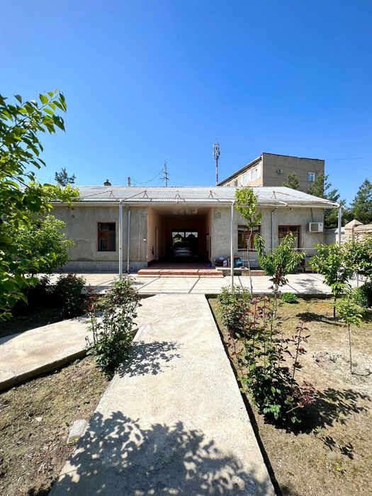 Продается дом 7 соток 8 комната