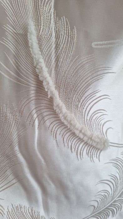 Продам новые комплект штор +тюль