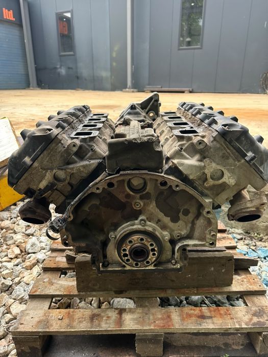 Двигател 5.7 hemi