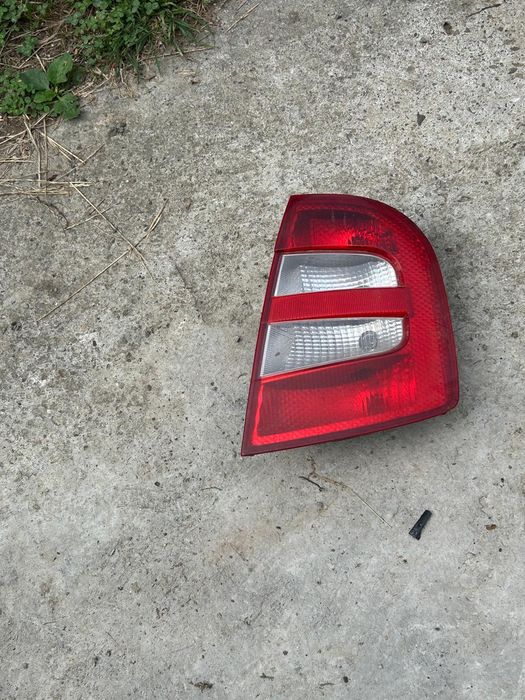 Vând tripla Skoda Fabia stânga/dreapta