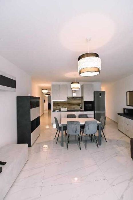 Тристаен апартамент в Смирненски