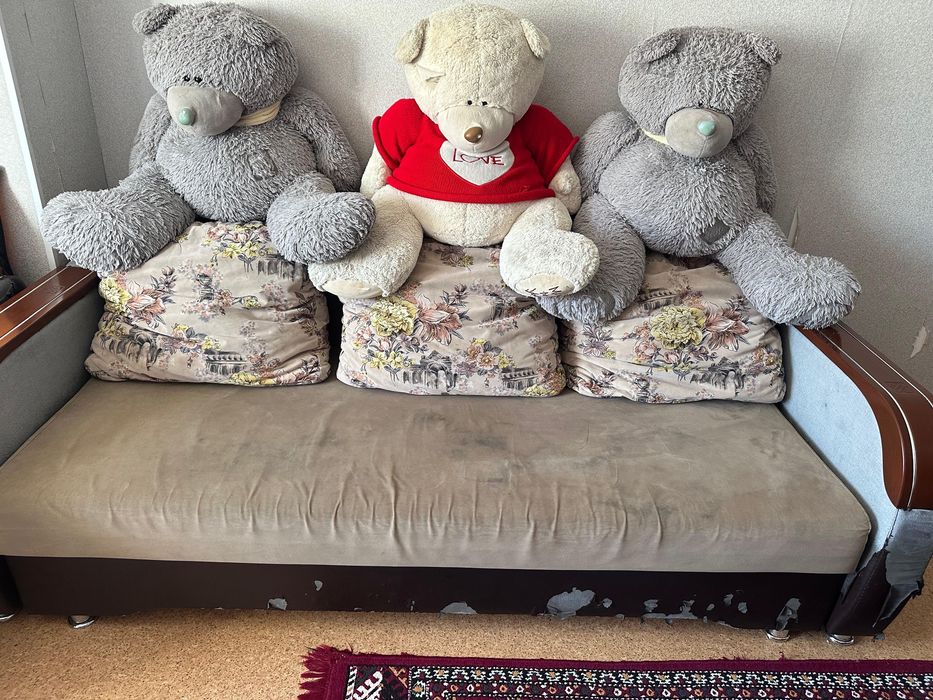 Прадается мишки ТЭДДИ и мебель