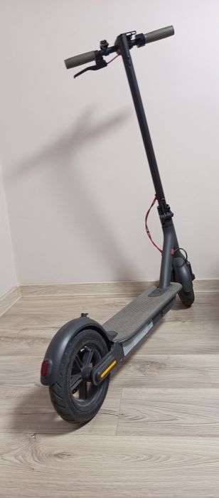 Vând xioami m365 ca noua!!!