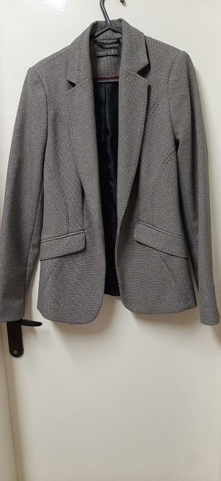 Много елегантно и ново сако Atmosphere