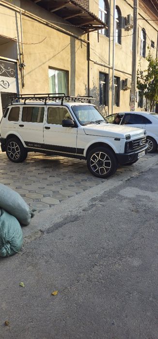 Niva urban 4 ta eshuli