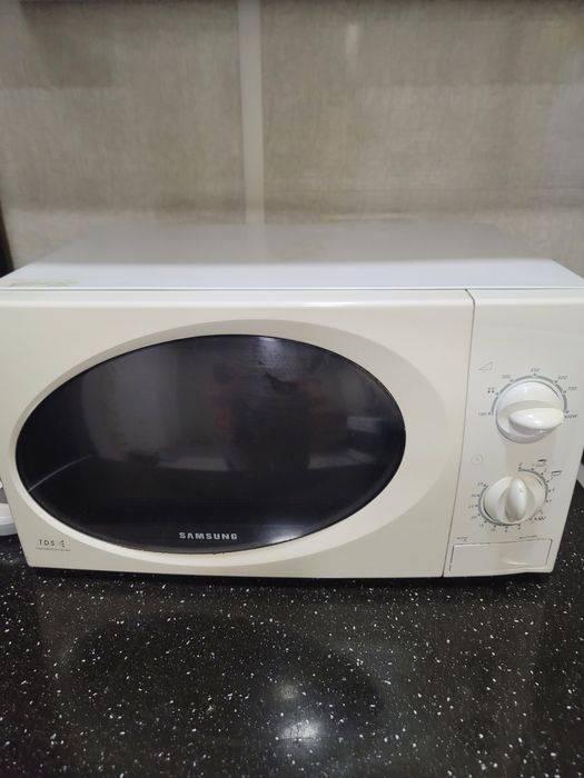 Микроволновая печь продается