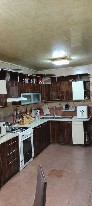 Участок 8 соток в центре.