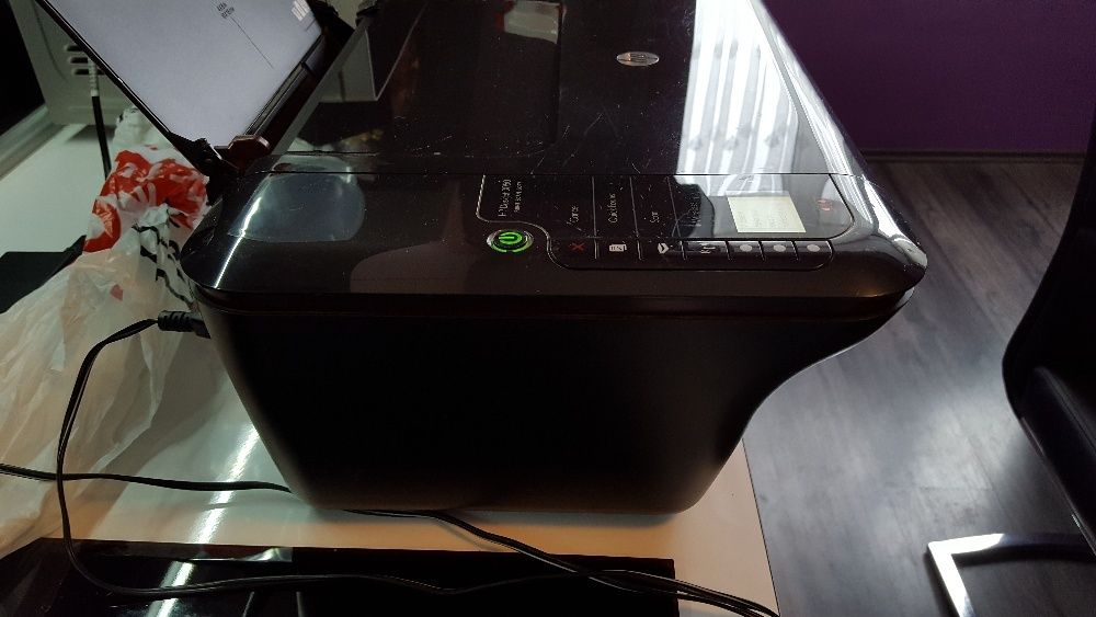 Цветен принтер-скенер НР3050