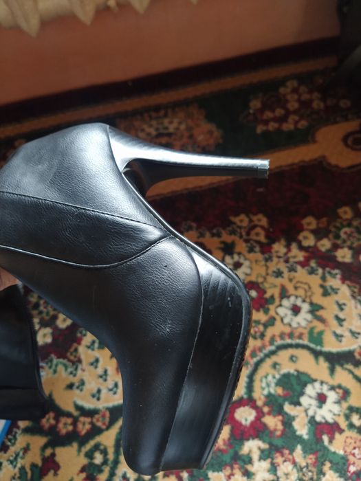 Продам зимнюю сапоги