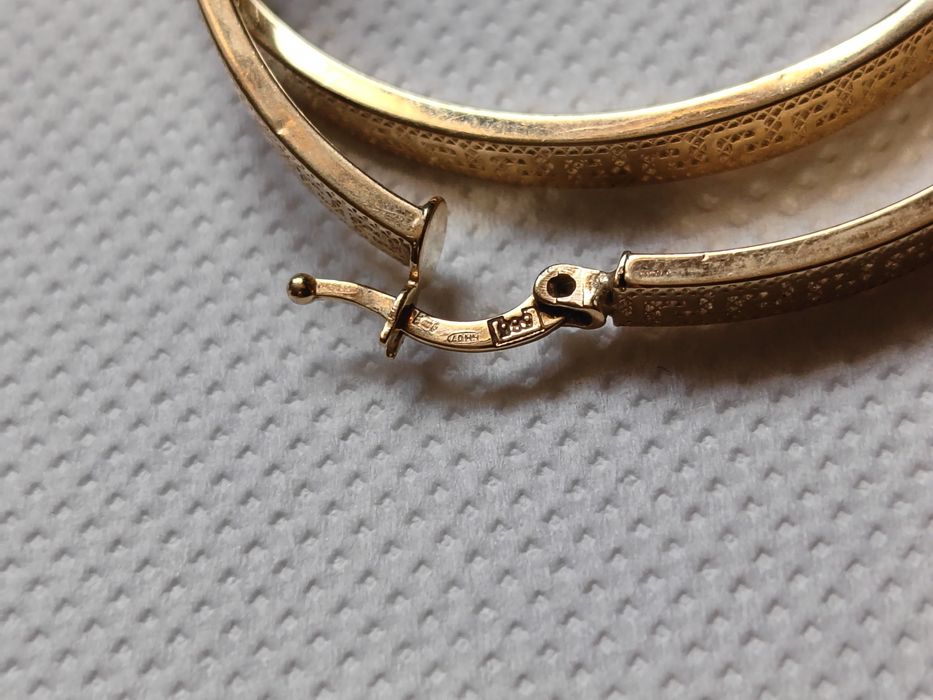 Cercei aur 14 K .  5,60.
