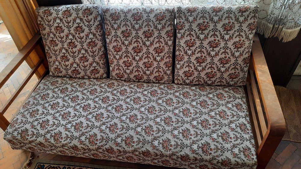 Канапе и два фотьойла комплект или поотделно