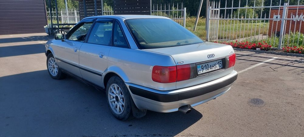 Продам ауди 80 В4