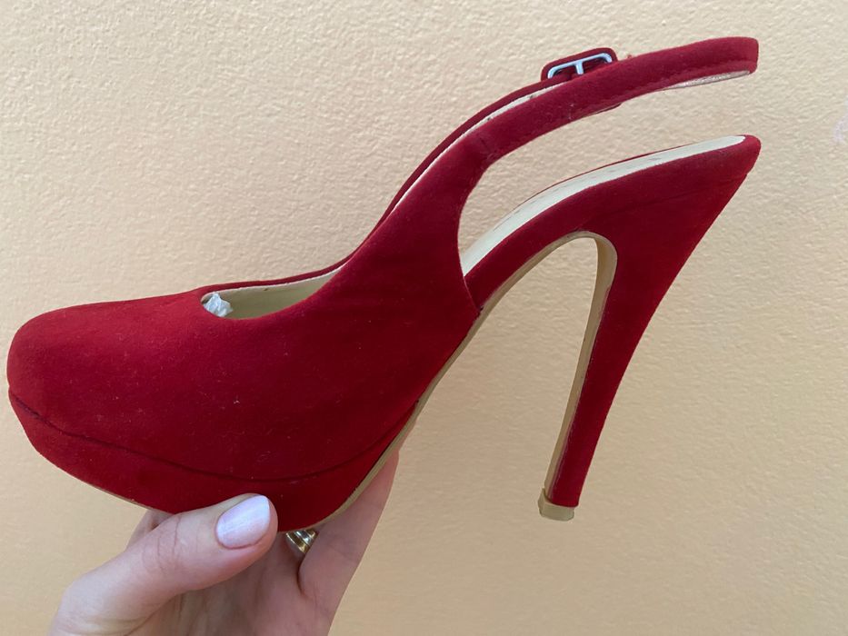 Vand pantofi/sandale m36