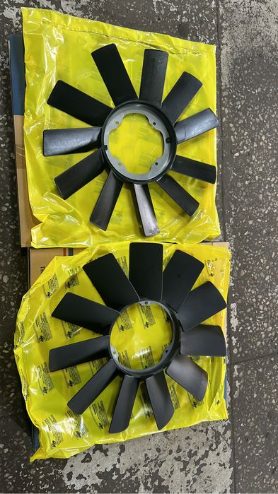 Продам запчасти на BMW