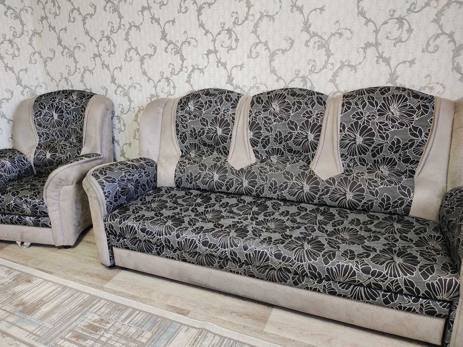 Диван и 2 кресла