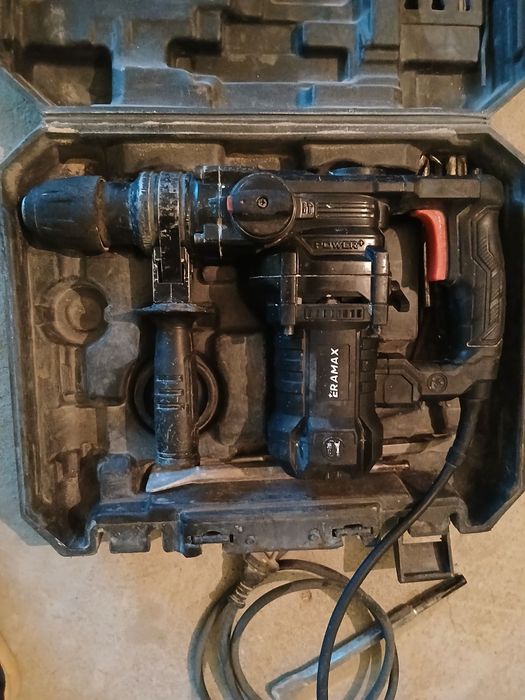 Перфораторлар  ва болгаркалар сотилади срочно