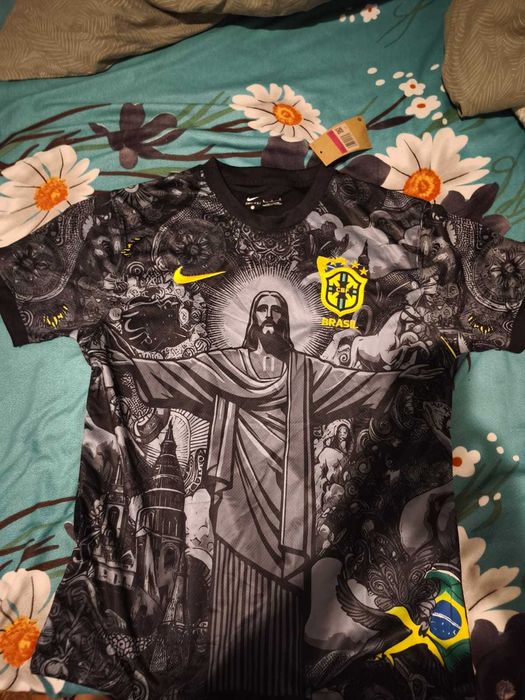 2 tricou fotball brazilia rio de janero(NU RASPUND PE OLX)