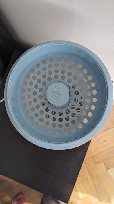 Стерилизатор  и биберони NUK