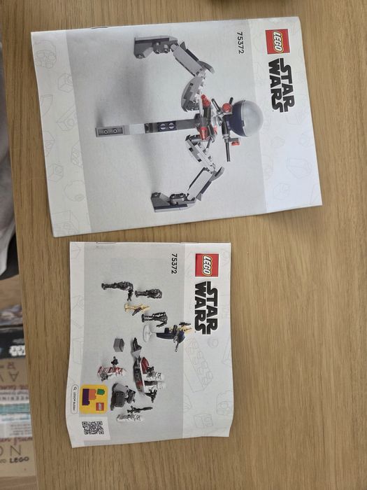 Vand Lego 75372 in stare impecabila plus 75391 CADOU
