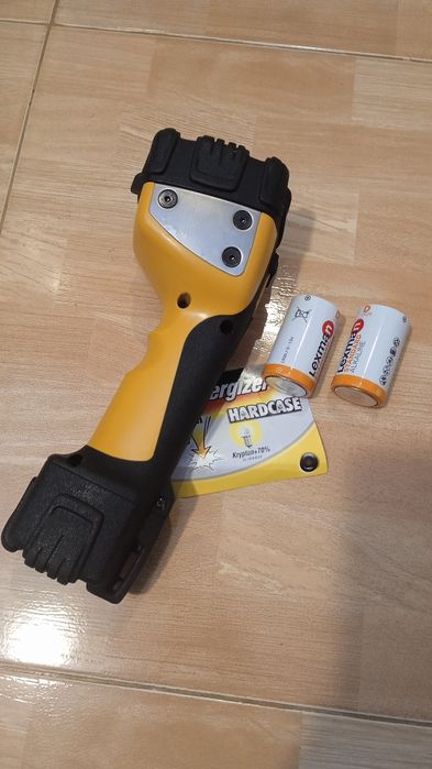 Lanterna ultrarezistenta Energizer, rezistenta la impact, impermeabila