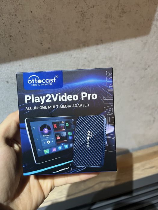 Безжичен адаптер Ottocast Play2Video Pro