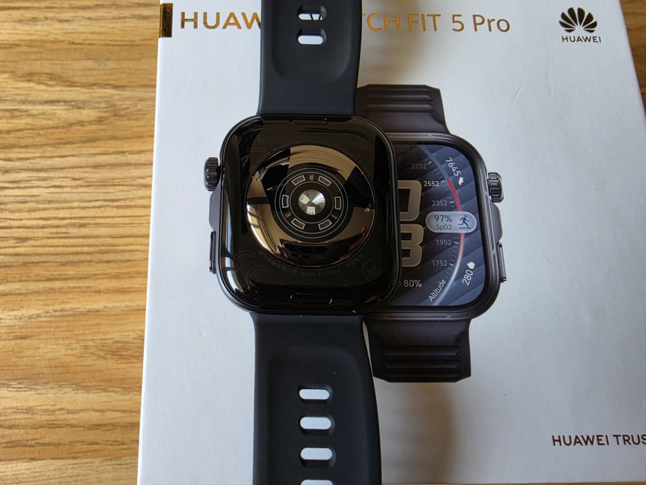 Huawei fit 5 pro нов