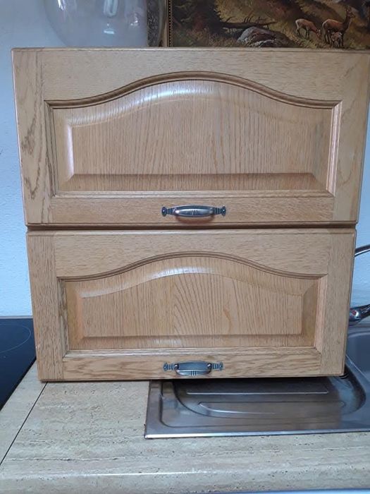 Кухня от масив с електроуреди