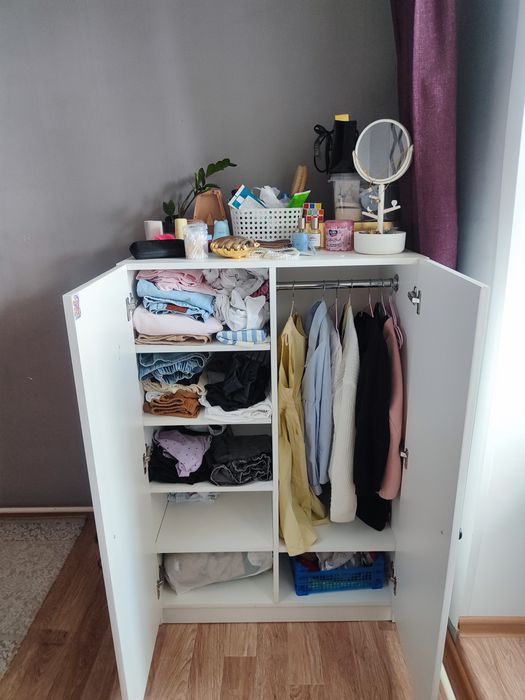 Продам шкаф для девочки