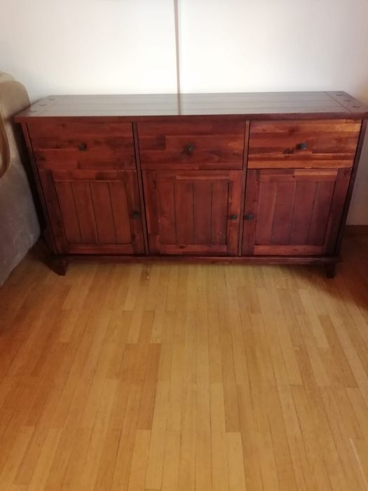 Mobilier living: scaune lemn masiv, 2 vitrine lemn masiv, bufet lemn,