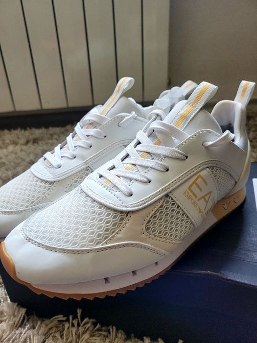 EA7  Emporio Armani маратонки