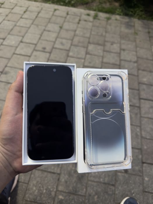 Продам Айфон 14 PRO Без ремонт все родное