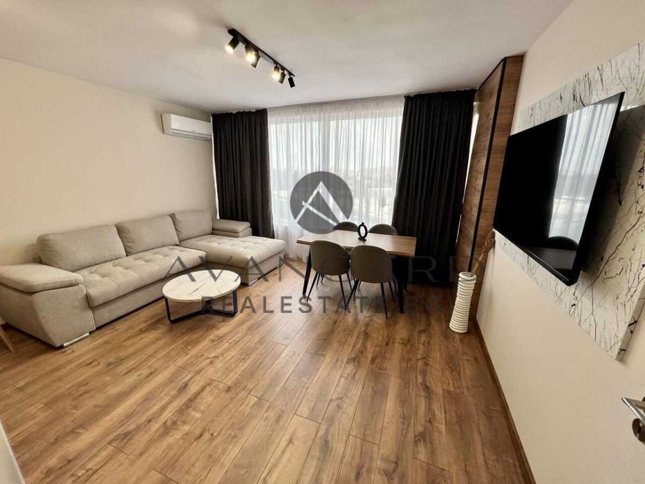 Продава се Тристаен апартамент в Пловдив, Съдийски - 114 кв.м за 1622 €/кв.м - Снимка #2