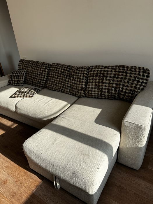 Бесплатно срочно отдам диван