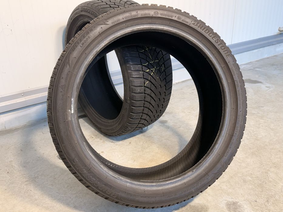 225/40/18 зимни гуми BRIDGESTONE BLIZZAK LM005