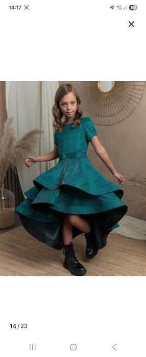 Нарядное праздничное платье