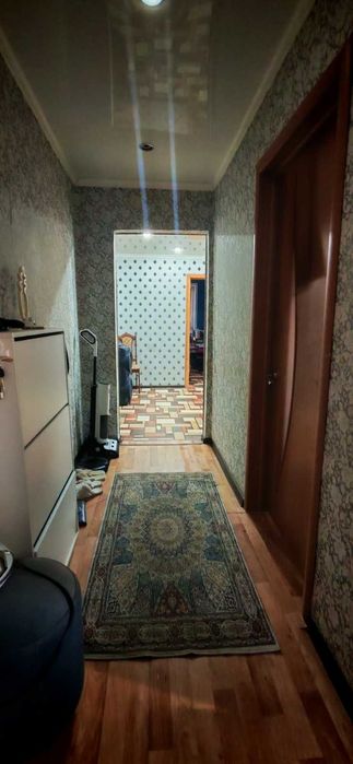 продам 4 комнатную квартиру