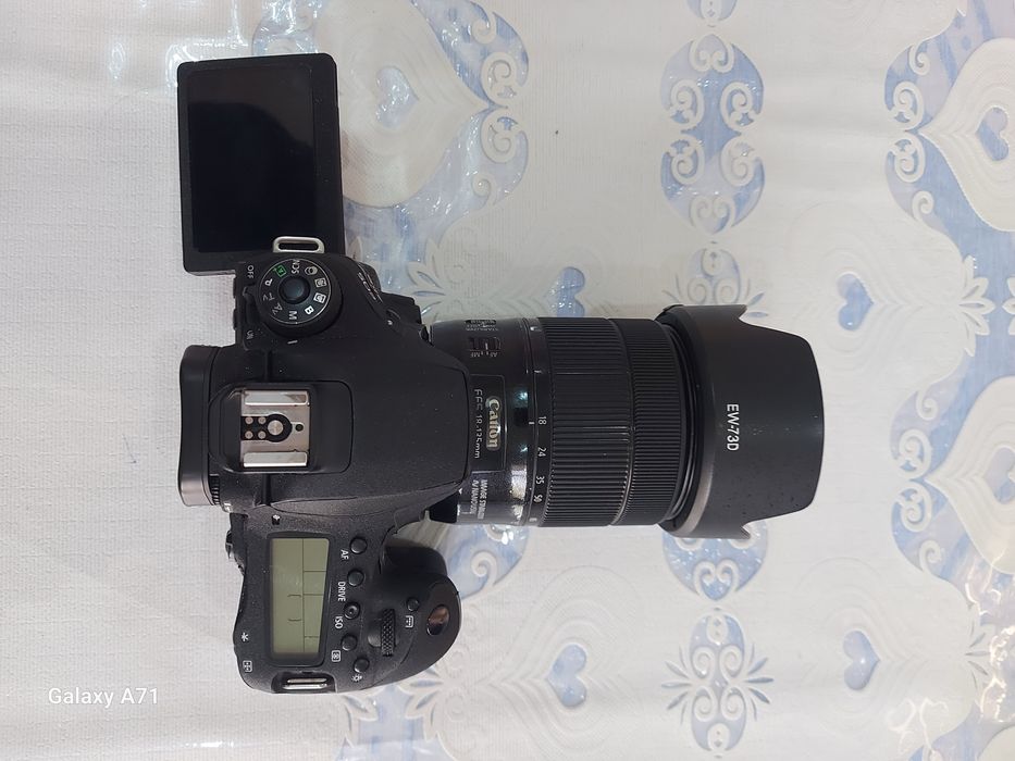 Canon 90D -18-135 mm