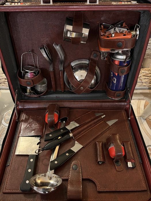 Подаръчен комплект "Дипломат "Всичко за пикник" с печка