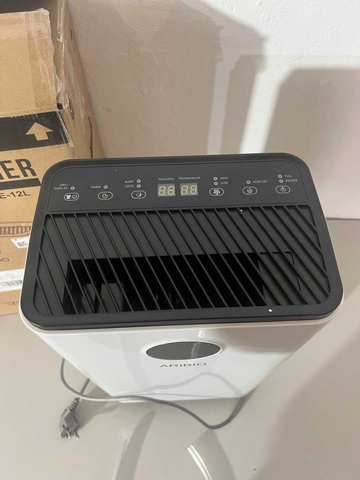 Dezumidificator ARIBIO 12L/24h – Automat, Display LED, Timer