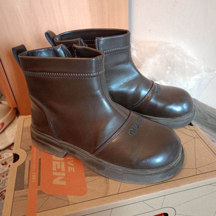 Продам ботинки осенние