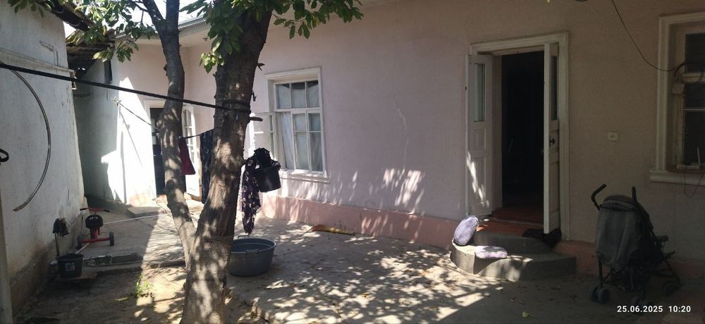 570 млн Срочно Янгиюл шахарида ховли 5 хонали сотилади.