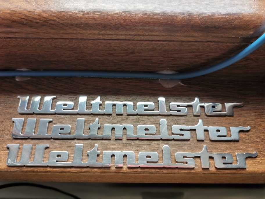 Scris Weltmeister Metalic pt.  Weltmeister Cantora