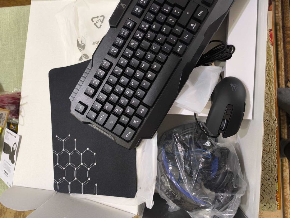 Комплект 4 в 1 за геймъри - The G-Lab - Sulfur Combo