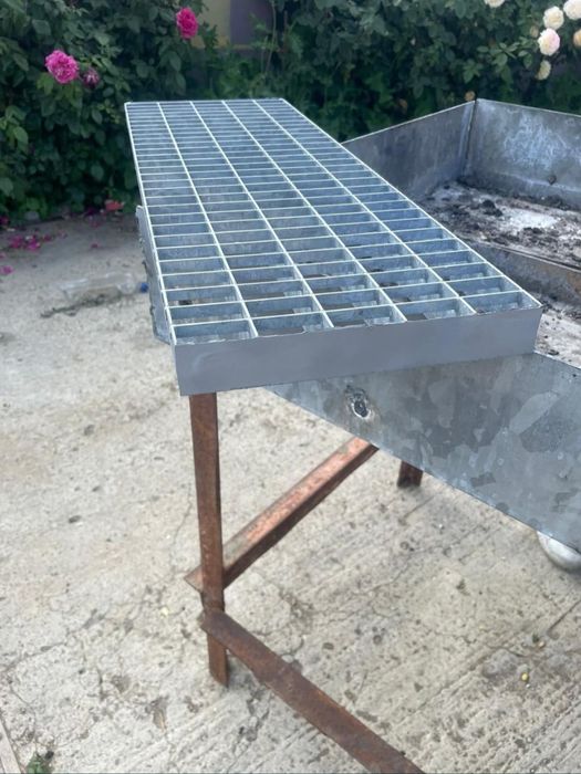 Trepte metalice zincate