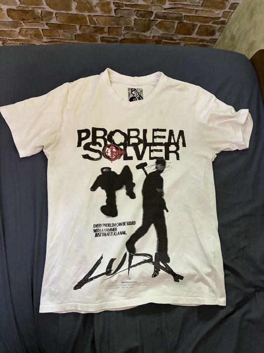 Продавам тениски на Luda и prizrak